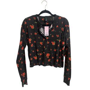 559 Black Floral Ribbed Henley Long Sleeve Crop Top – Red Rose Print, XS